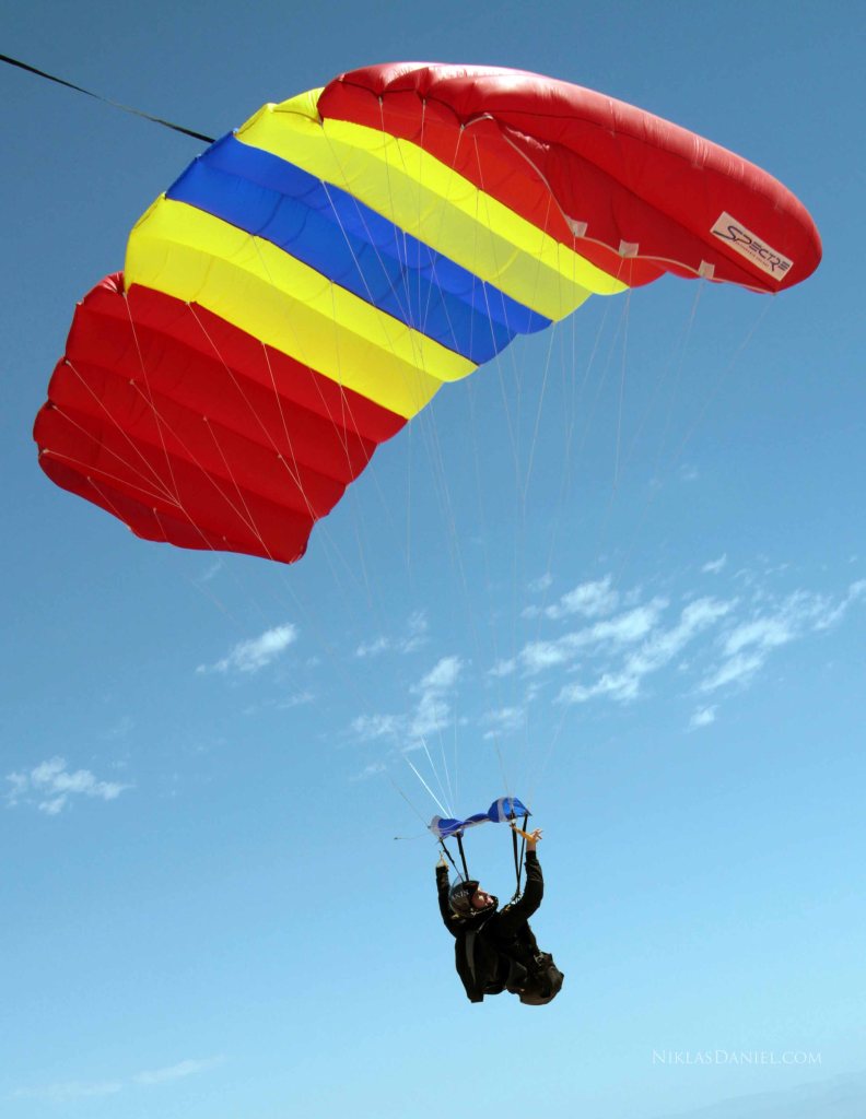 Todd flying a Performance Designs Spectre 170.