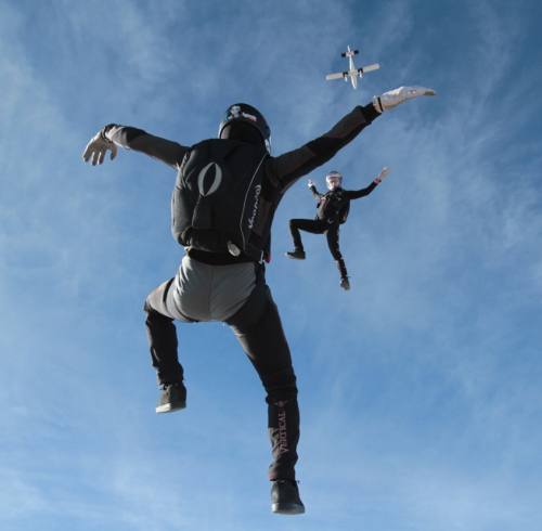 free-fly-money-meet-competitors-skydive-arizona